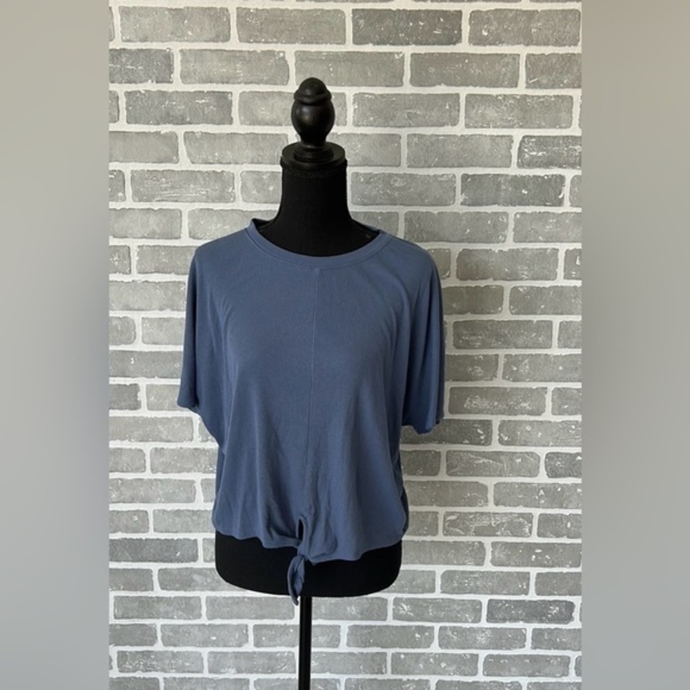 Women’s Old Navy Active Short Sleeve Tee